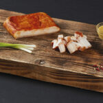 Sibiu-Slanina fiarta cu boia-Pret kg/Buc≈300g